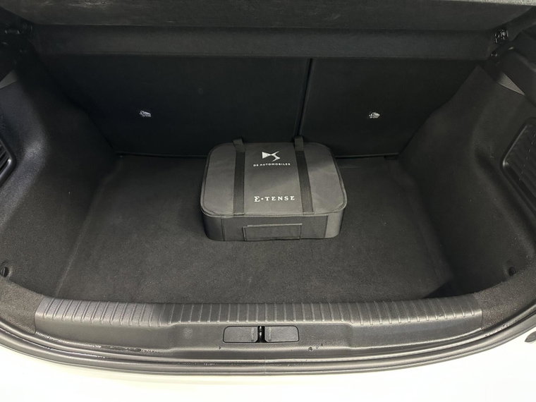 Vehicle Image 38