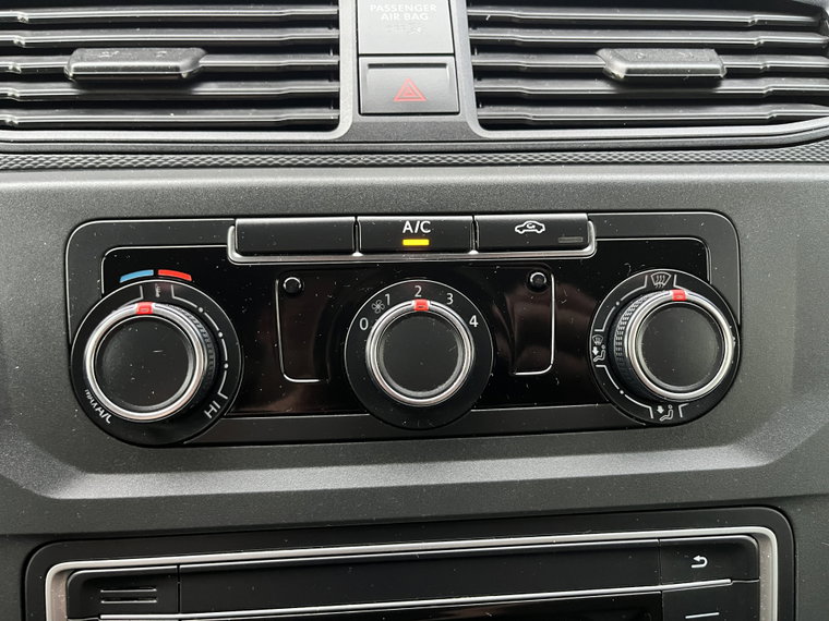 Vehicle Image 29
