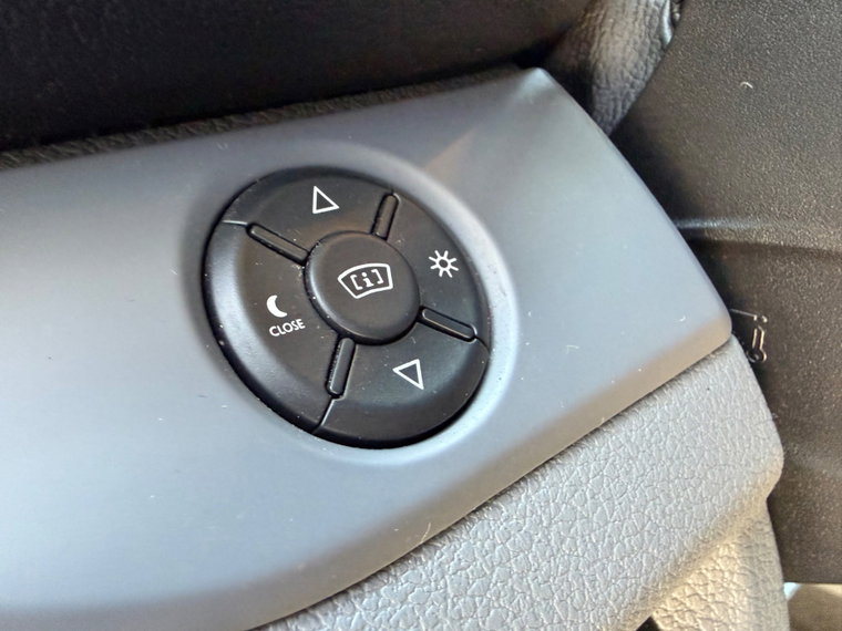Vehicle Image 27