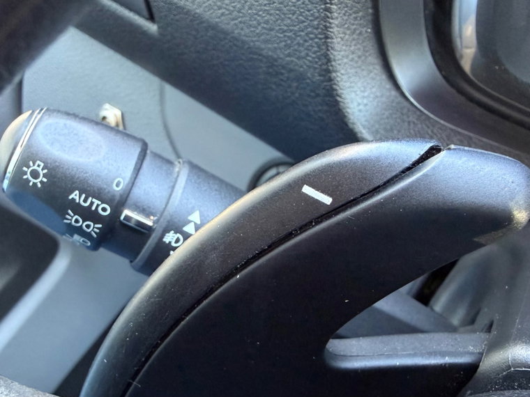 Vehicle Image 38