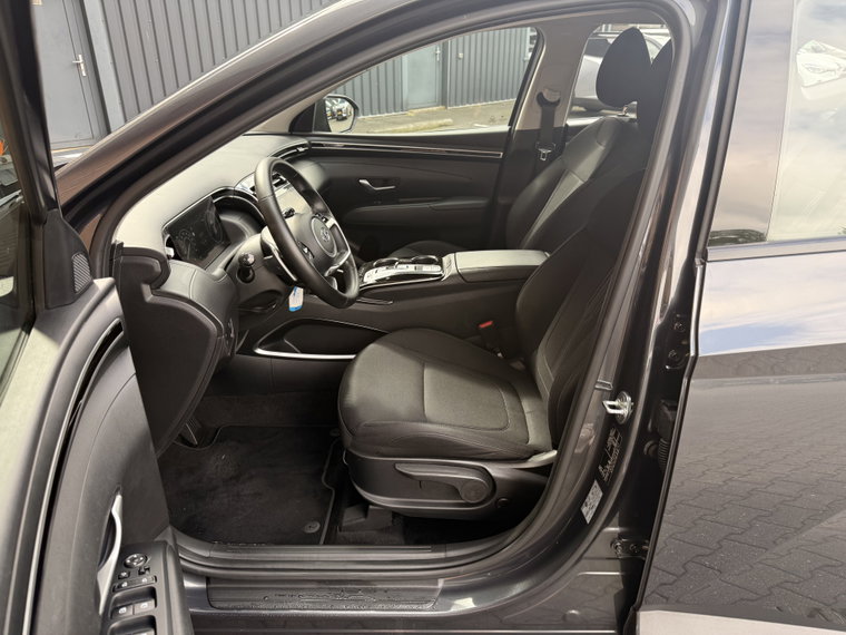 Vehicle Image 37