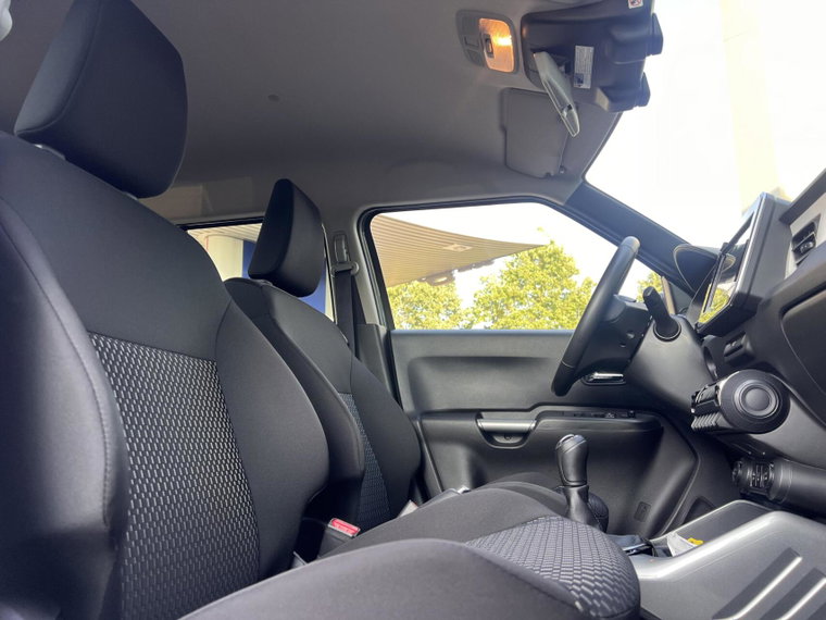 Vehicle Image 23