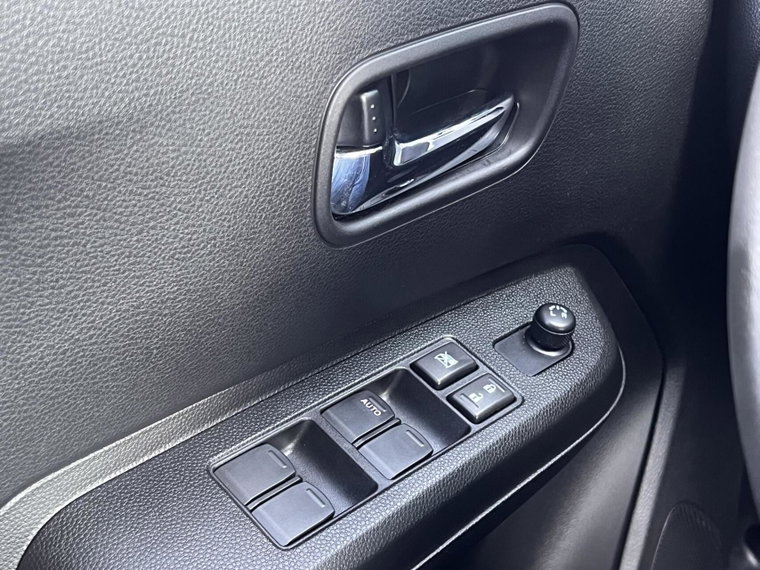 Vehicle Image 24