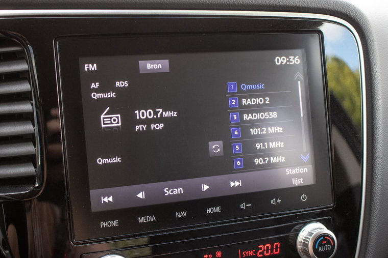 Vehicle Image 21
