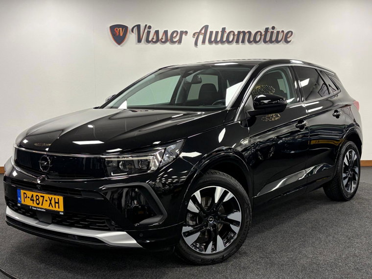 Vehicle Image 6