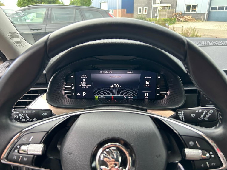 Vehicle Image 26