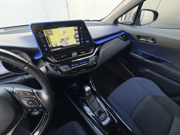 Vehicle Image 32