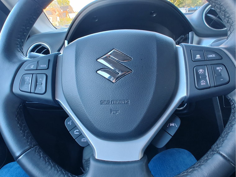 Vehicle Image 16