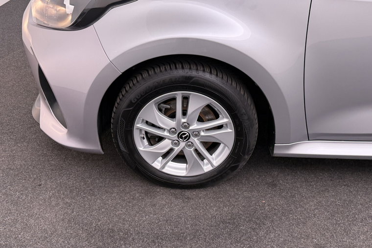 Vehicle Image 7