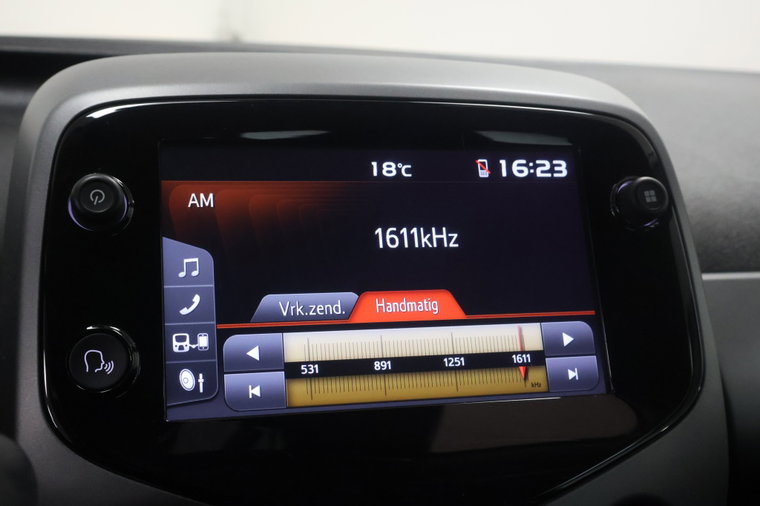 Vehicle Image 11