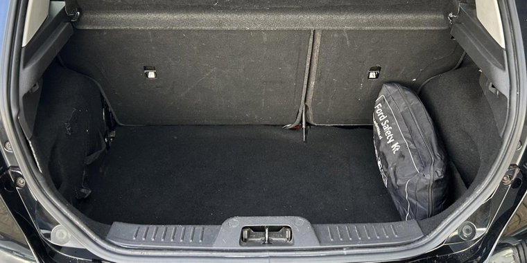 Vehicle Image 22