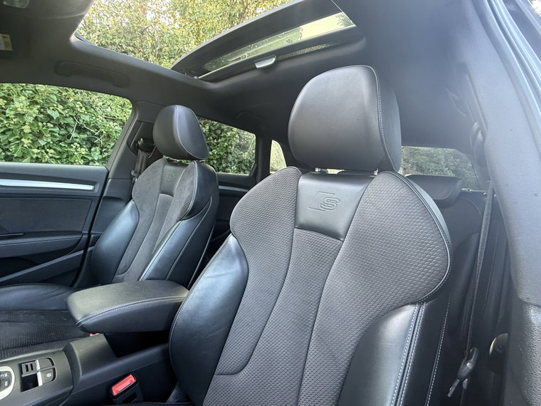 Vehicle Image 33