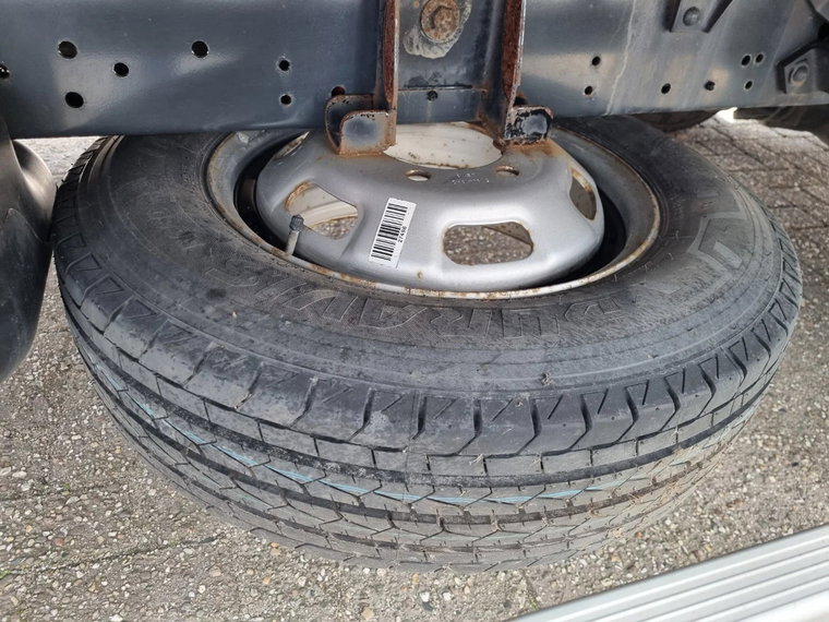 Vehicle Image 17