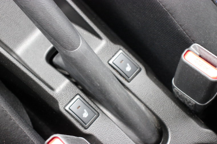Vehicle Image 25