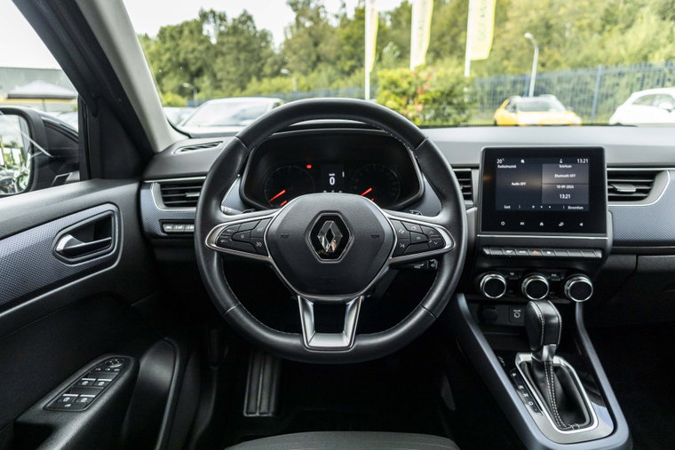 Vehicle Image 22