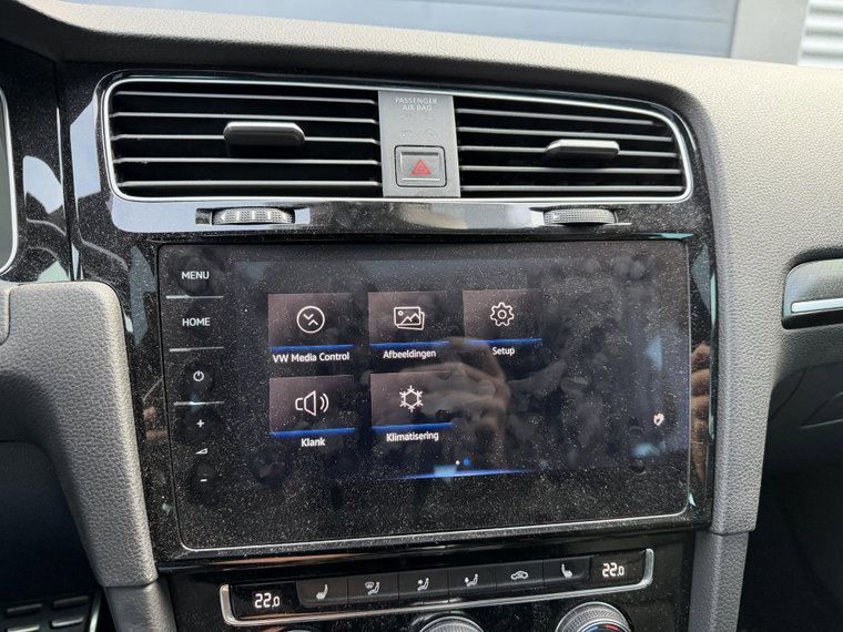 Vehicle Image 26