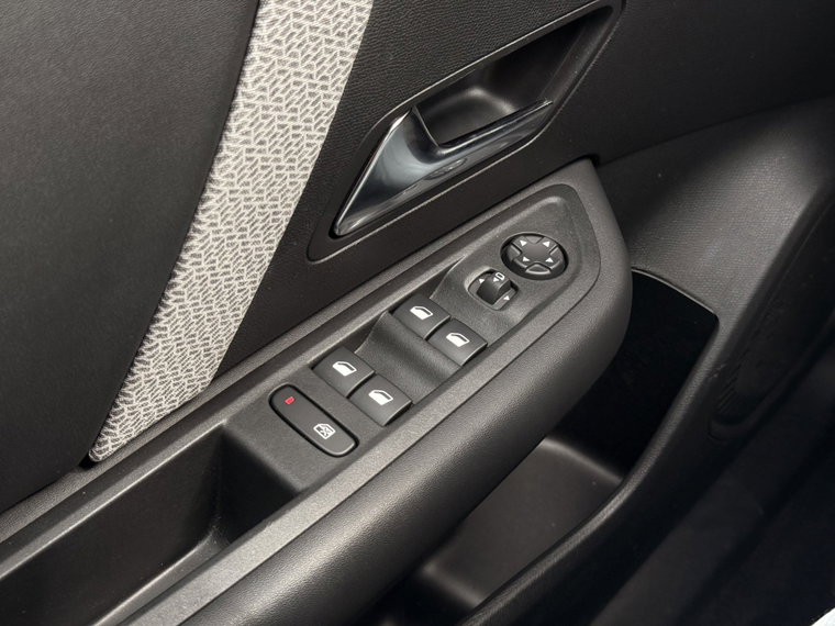 Vehicle Image 41