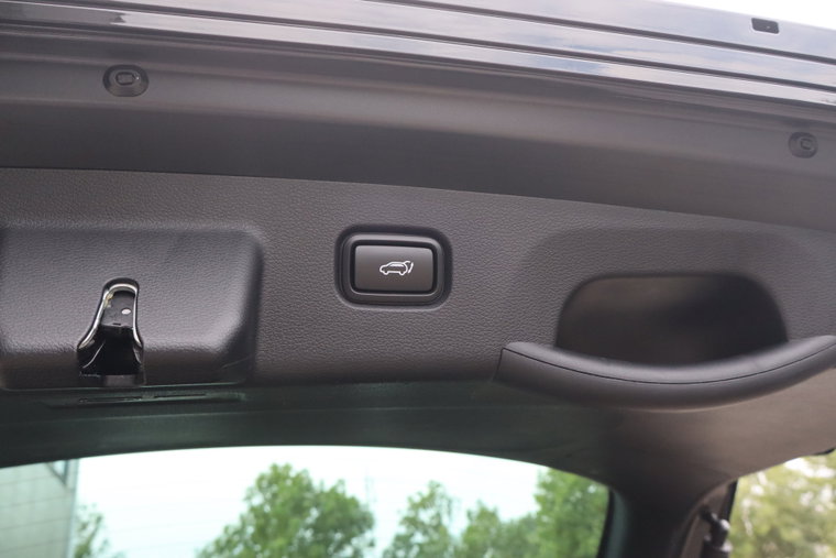 Vehicle Image 27