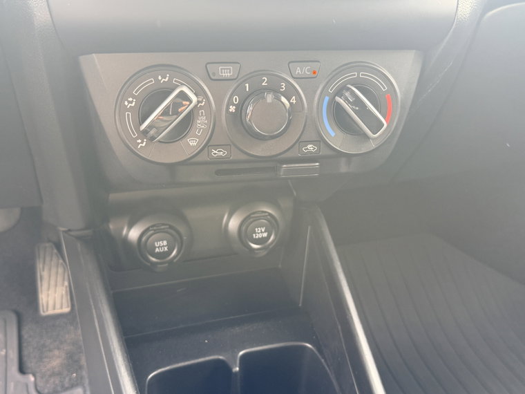 Vehicle Image 27