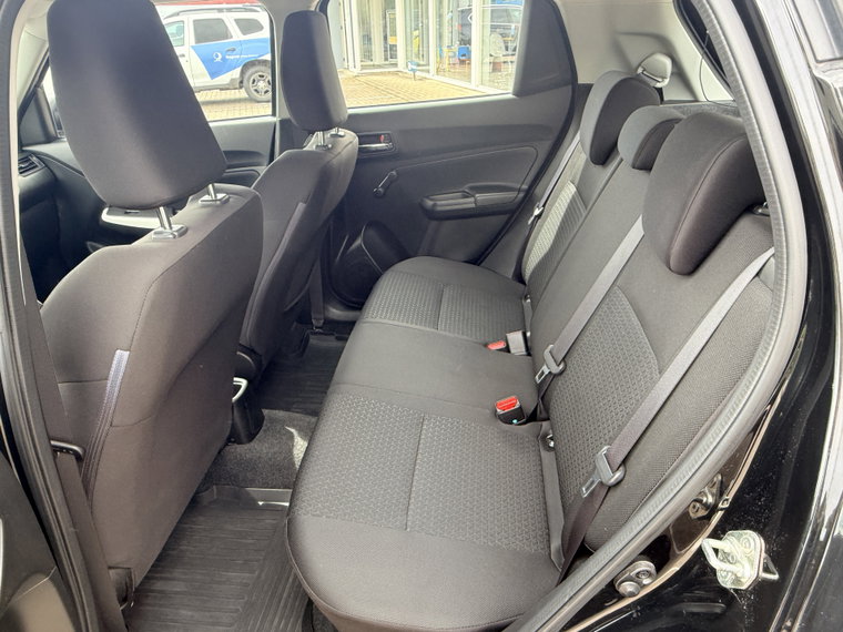 Vehicle Image 41