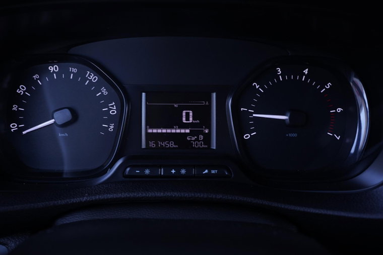Vehicle Image 23