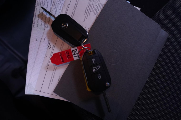 Vehicle Image 31
