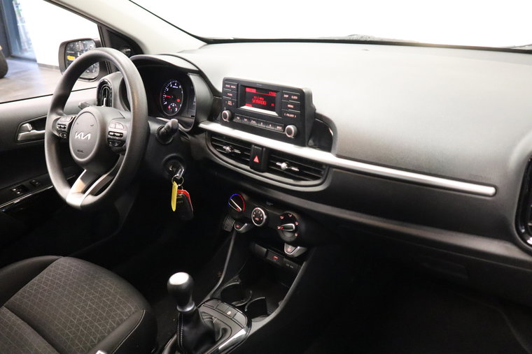 Vehicle Image 11