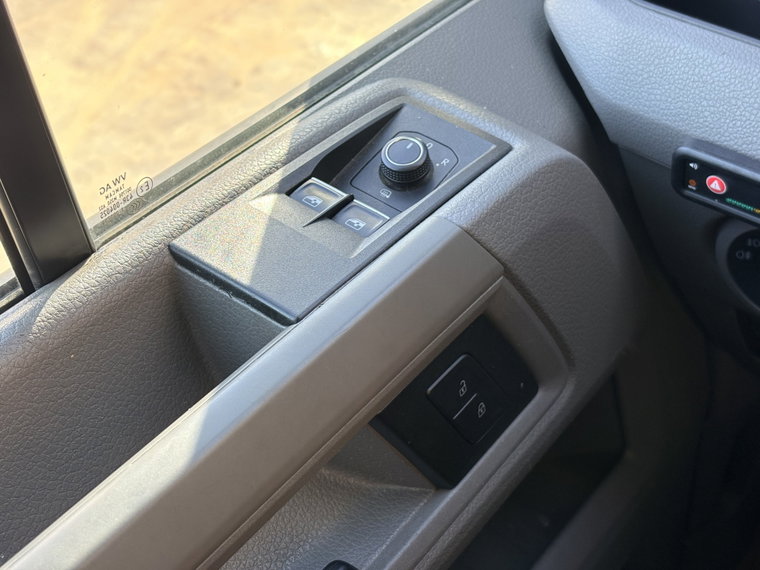 Vehicle Image 45