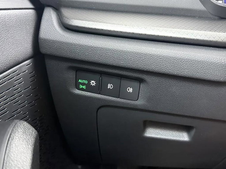 Vehicle Image 29
