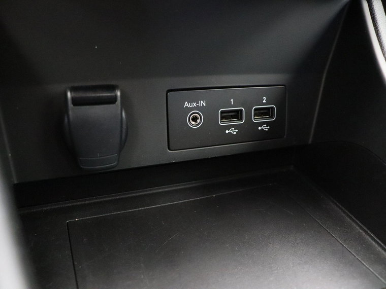 Vehicle Image 28