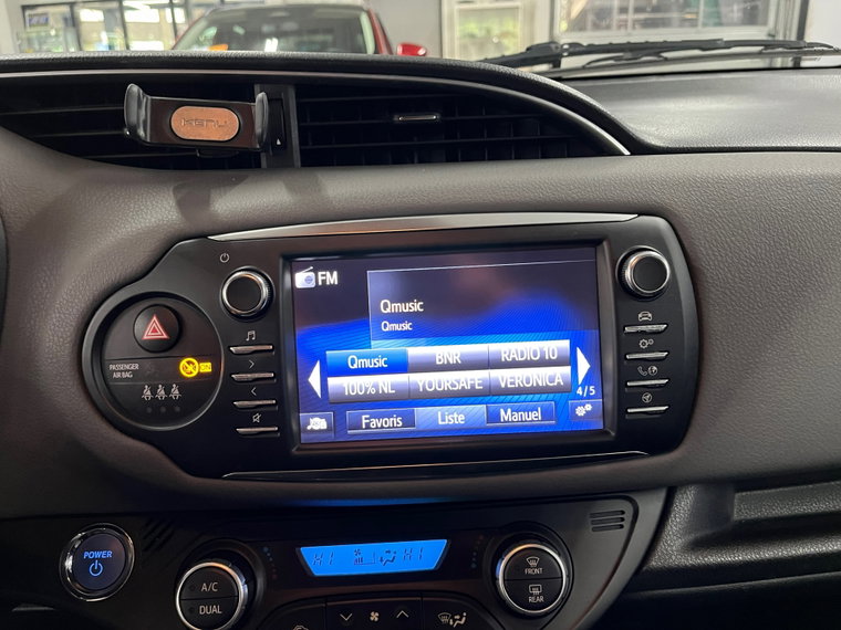 Vehicle Image 27