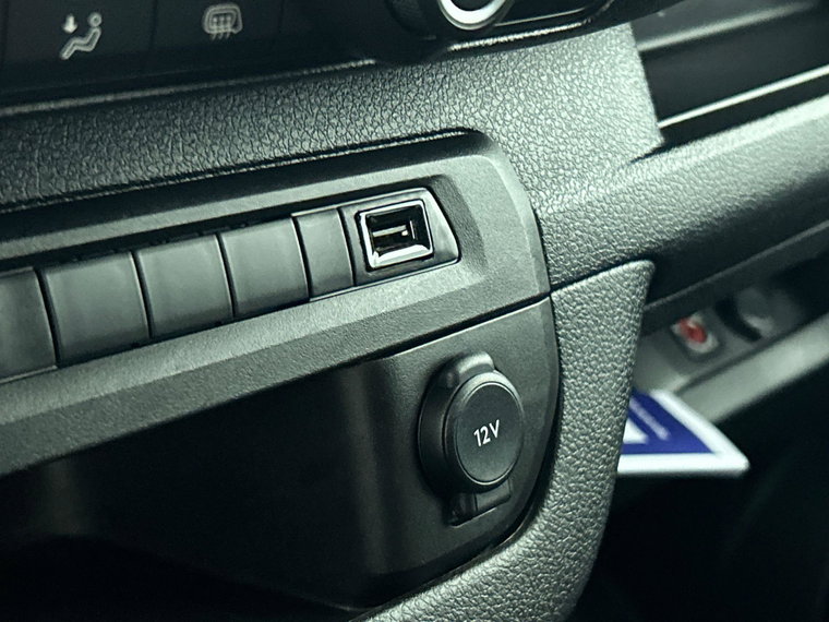 Vehicle Image 27