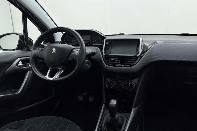 Vehicle Image 29