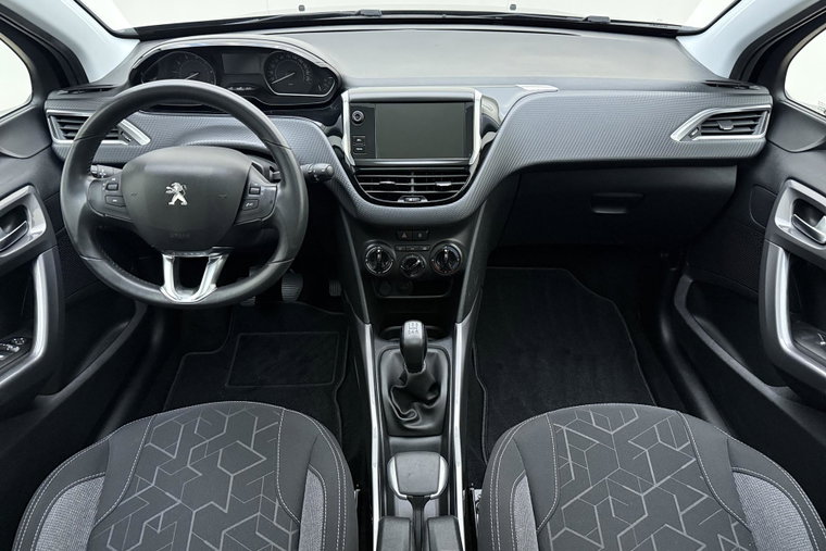 Vehicle Image 30