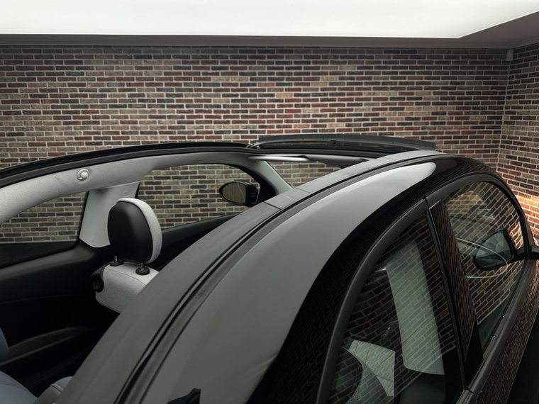 Vehicle Image 28