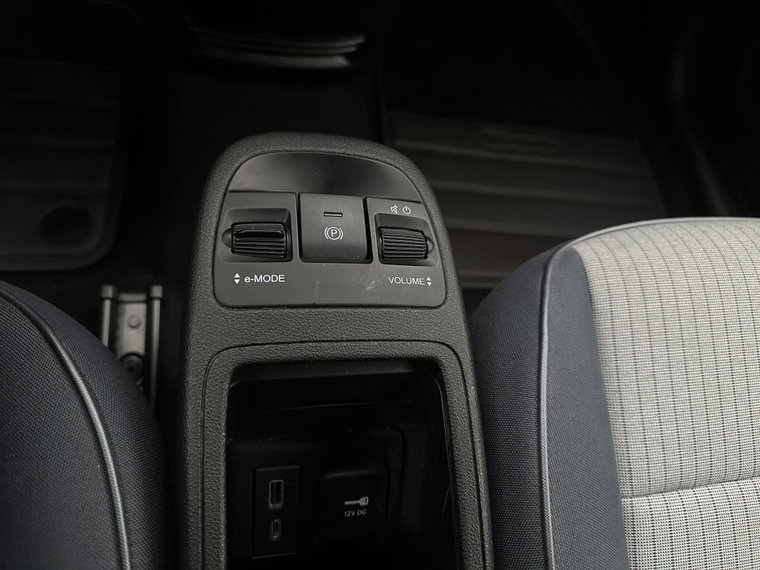 Vehicle Image 36