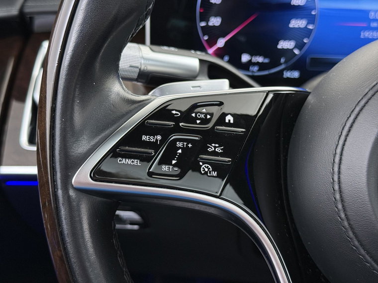 Vehicle Image 38