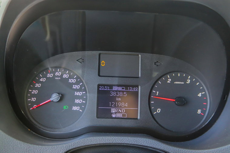 Vehicle Image 25