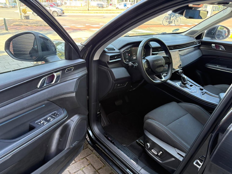 Vehicle Image 23