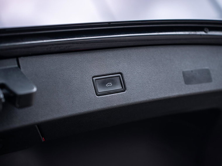 Vehicle Image 45