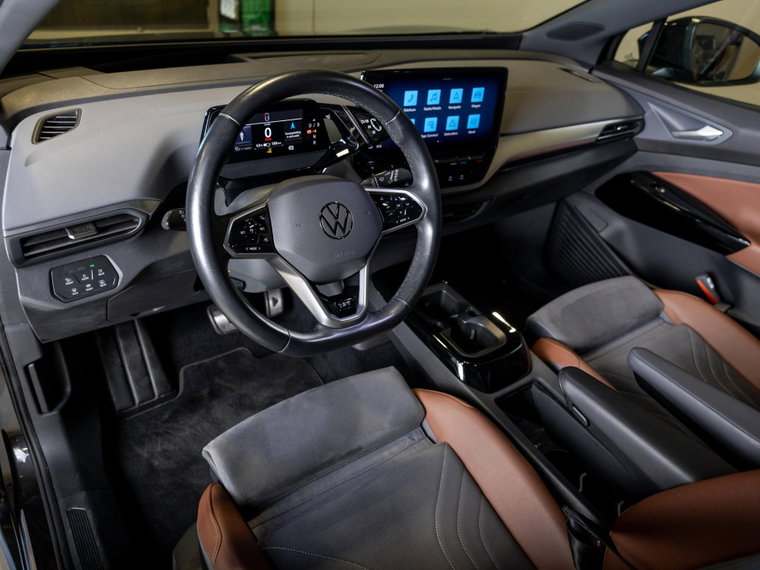 Vehicle Image 37