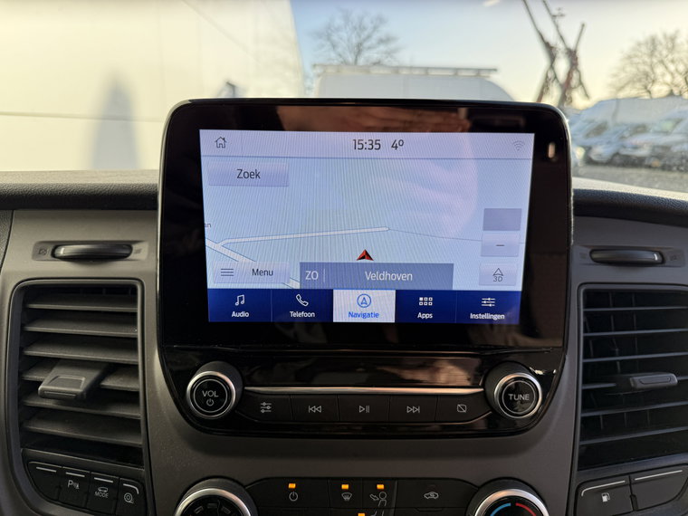 Vehicle Image 17