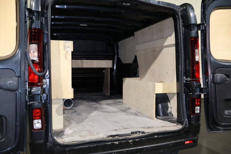 Vehicle Image 13