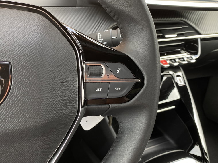 Vehicle Image 28