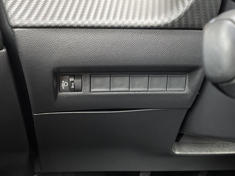 Vehicle Image 39