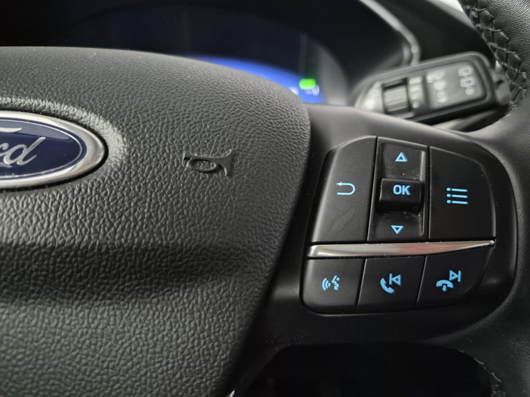 Vehicle Image 24
