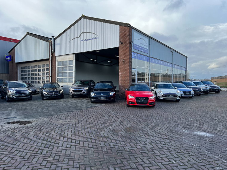 Vehicle Image 30