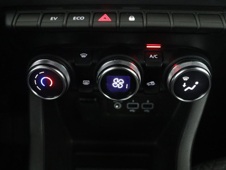 Vehicle Image 27