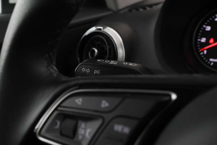 Vehicle Image 37