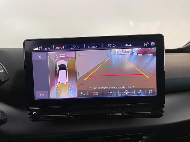 Vehicle Image 31